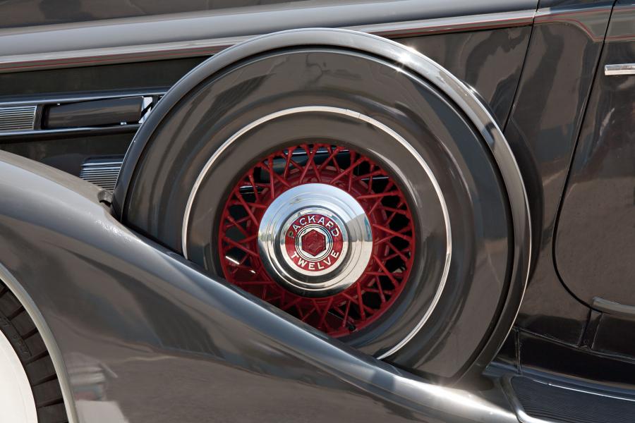  Packard Twelve Close Coupled Limousine 1935 года  (фото 23 из 28)